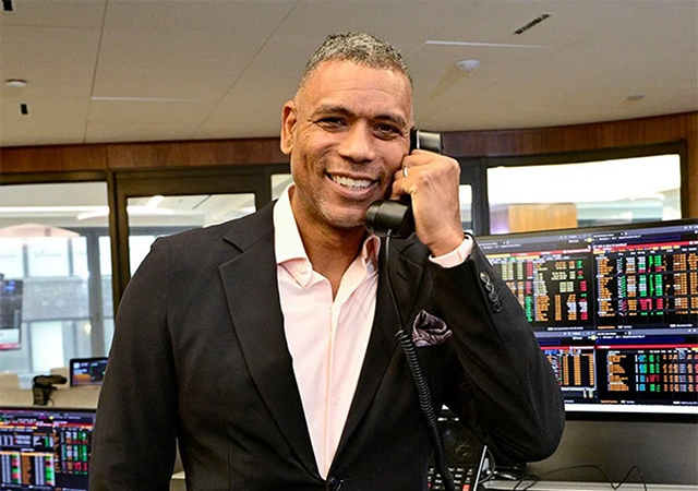 Allan Houston Champions Kids In Crisis at Charity Day